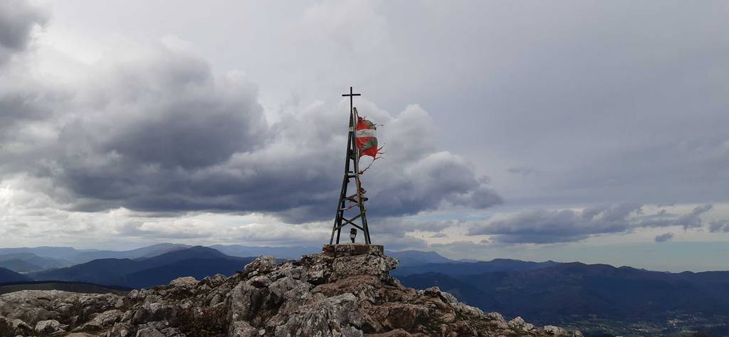 Urtzi erabiltzailea Pico de la Cruz puntan, 2022-10-21 13:46