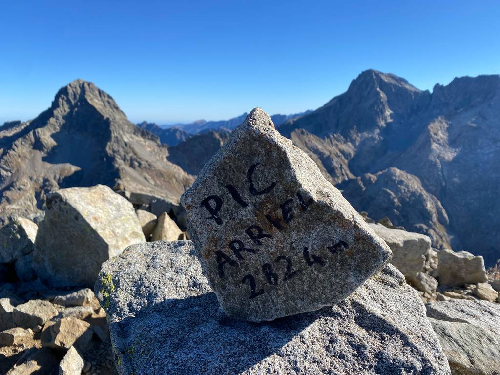 Pico d'Arriel / Punta dero Saldiecho